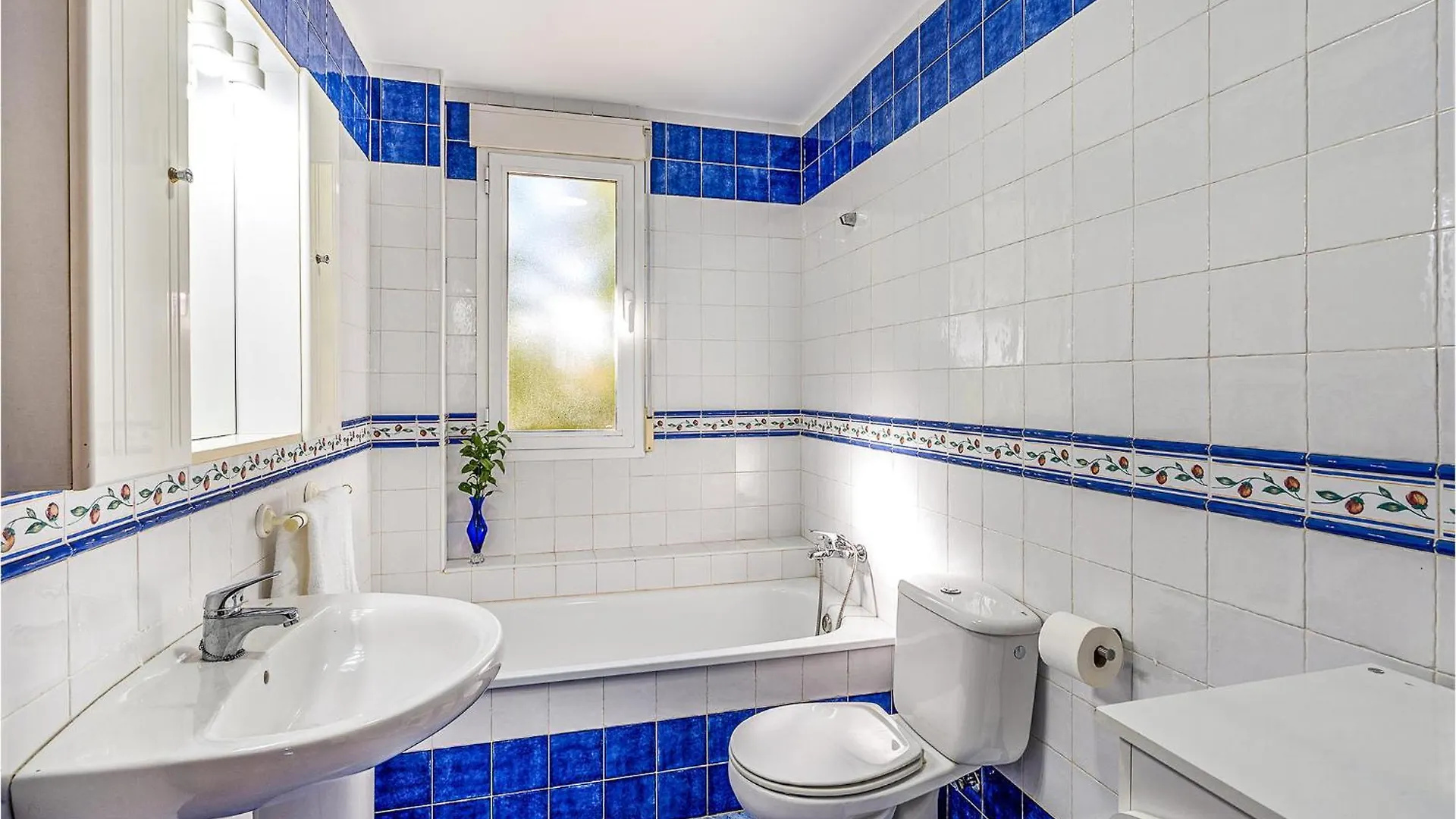 Stunning Air Conditioned House Cijuela Holiday home